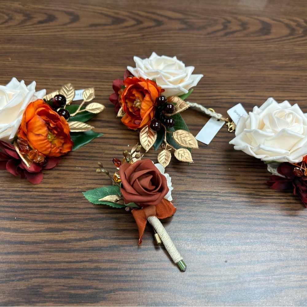 Ling’s Moment terracotta corsages + boutonnière